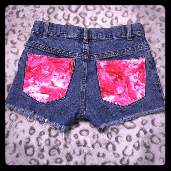 Rare Vintage Chameleon jean shorts - Picture 3 of 8
